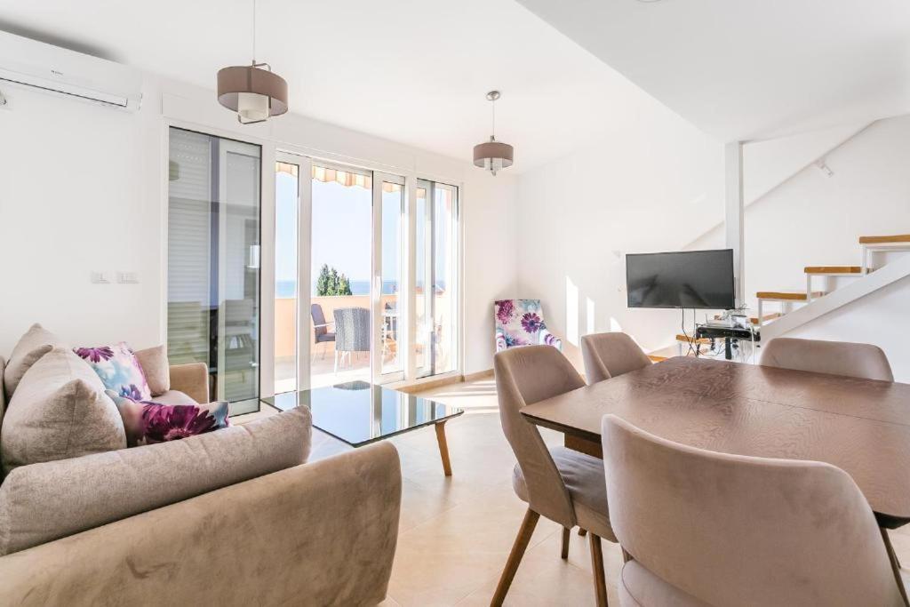 Apartments Aleksandar Petrovac Ngoại thất bức ảnh
