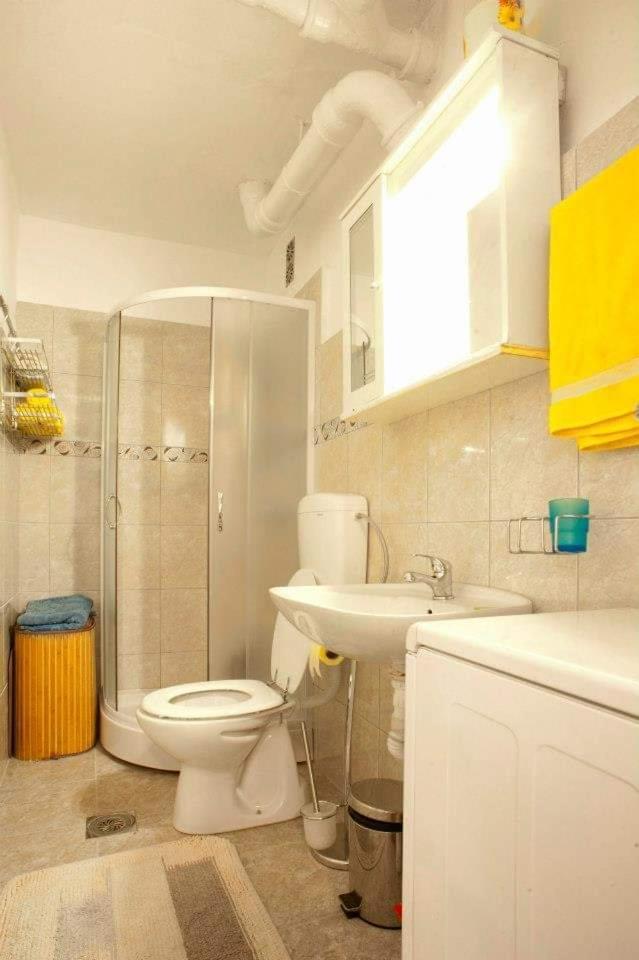 Apartments Aleksandar Petrovac Phòng bức ảnh