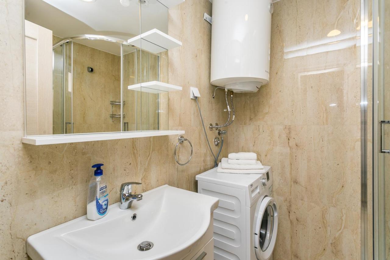 Apartments Aleksandar Petrovac Phòng bức ảnh